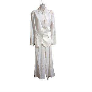 Elegant White Women's Pant Suit